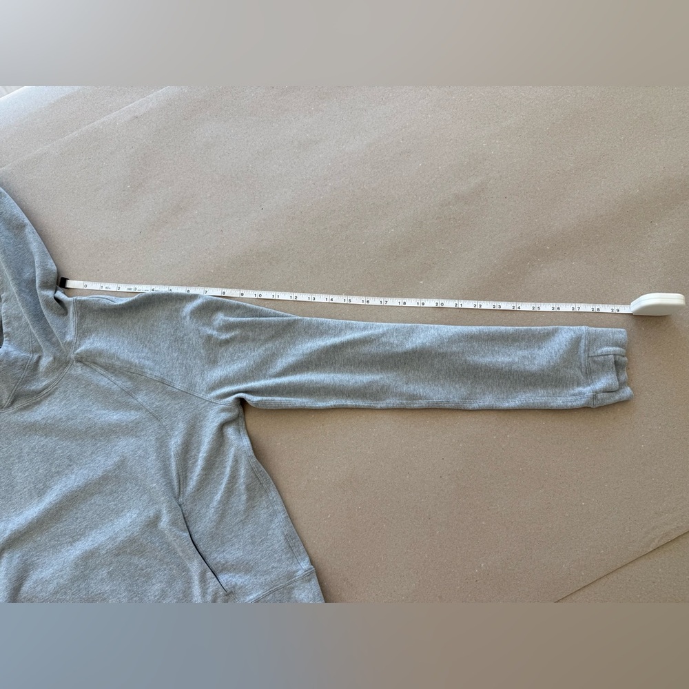 Lululemon — Scuba Cropped Hoodie — Size 10 - Picture 14 of 15